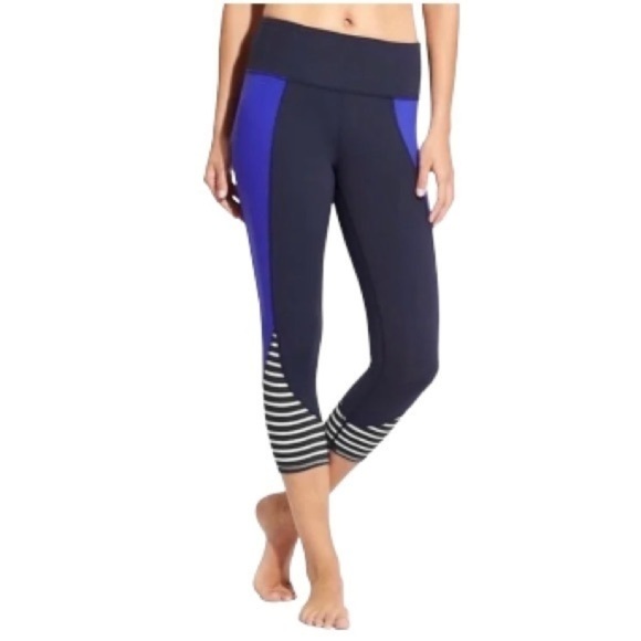 Athleta Blue Stripe High Rise Flow Stripe Chaturanga Capri Crop Leggings - Picture 3 of 11